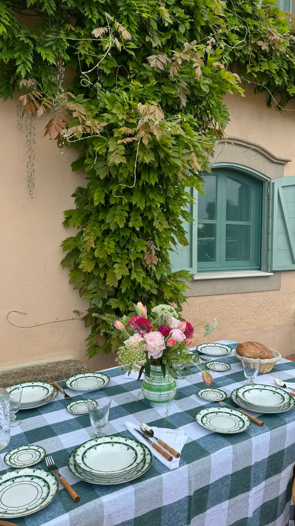 Molecot Dinnerware|Alhambra Green Dinner Plate