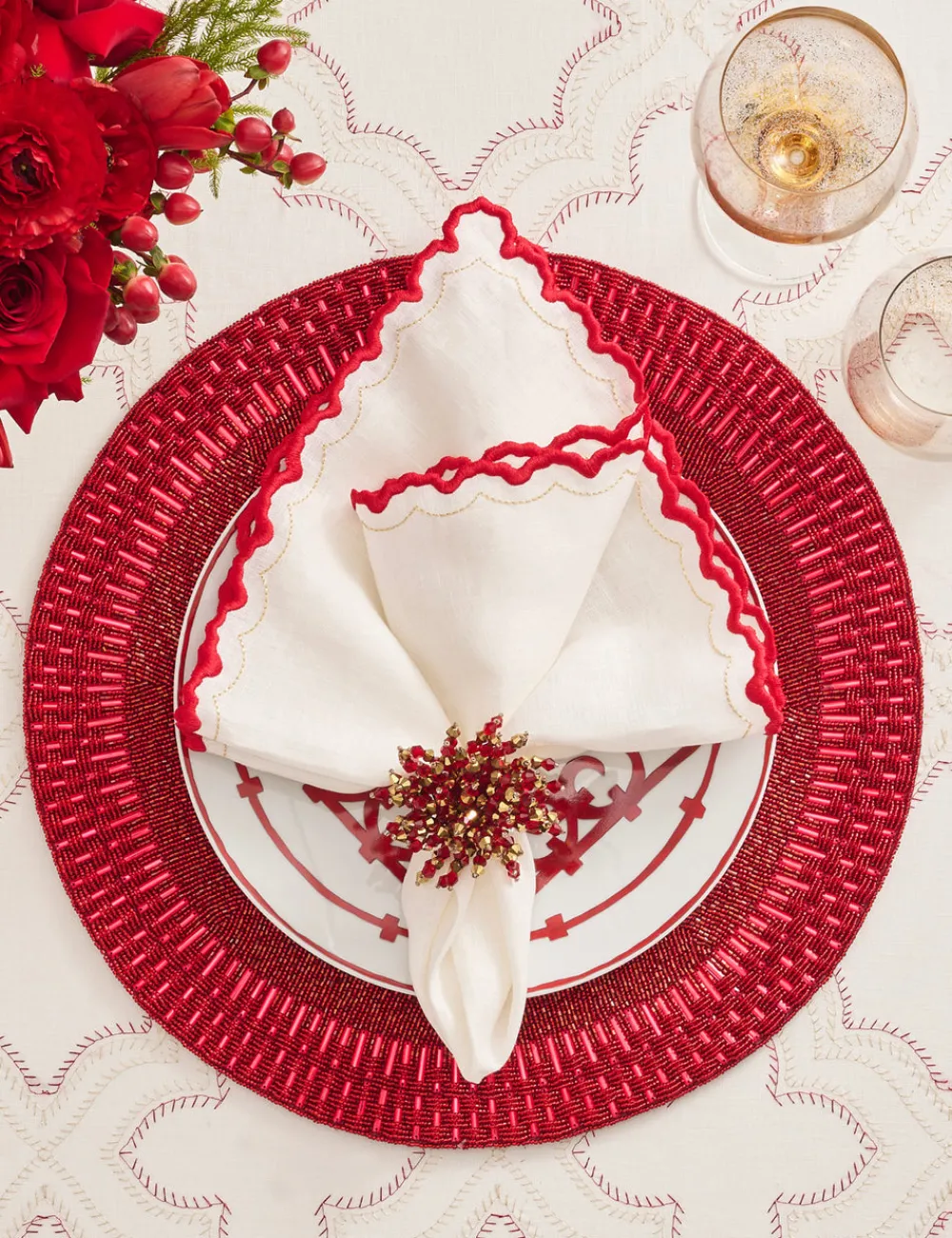 Kim Seybert Place Settings & Linens|Aster Napkin Ring in Red, Set of 4