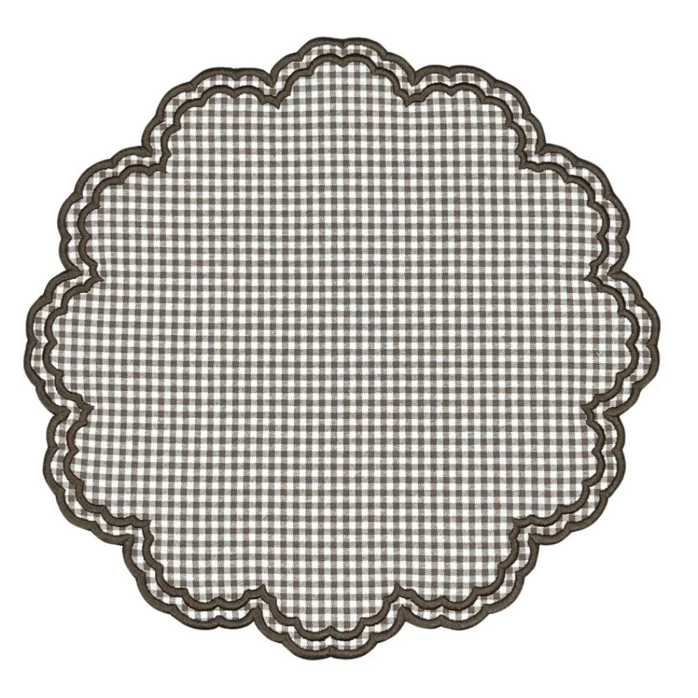 Flying Sheep Country Place Settings & Linens|Bettina Placemat in Cocoa Gingham, Set of 4