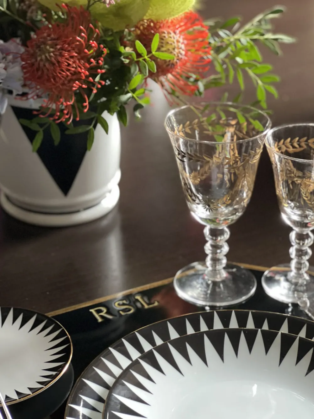 Molecot Dinnerware|Black Punk Bread Plate