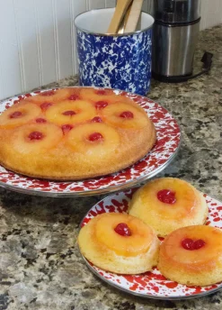 Golden Rabbit Dinnerware|Cake Plate in Red Swirl