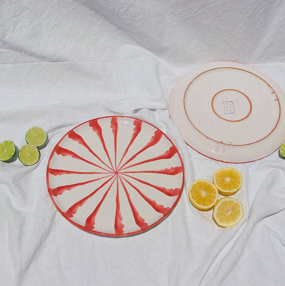 Pomelo Casa Dinnerware|Casa Coral Dinner Plate with Candy Cane Stripes
