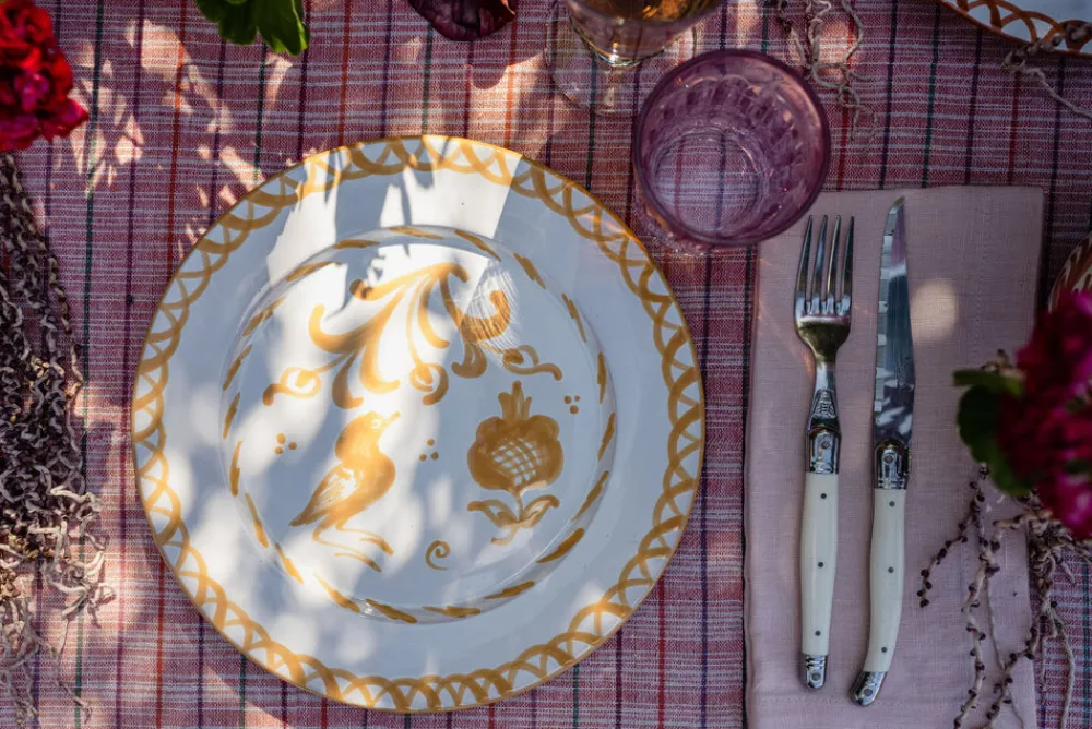 Pomelo Casa Dinnerware|Casa Melocoton Dinner Plate with Traditional Designs