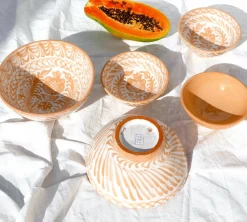 Pomelo Casa Dinnerware|Casa Melocoton Medium Bowl with Hand-painted Designs