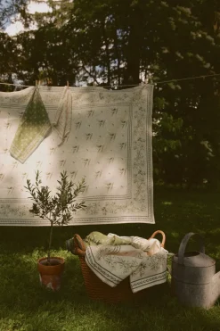 Cucina Cipoletti Place Settings & Linens|Cipoletti x Nadia Co. Fine Italian Linen Tablecloth