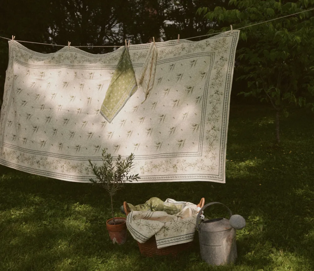 Cucina Cipoletti Place Settings & Linens|Cipoletti x Nadia Co. Fine Italian Linen Tablecloth