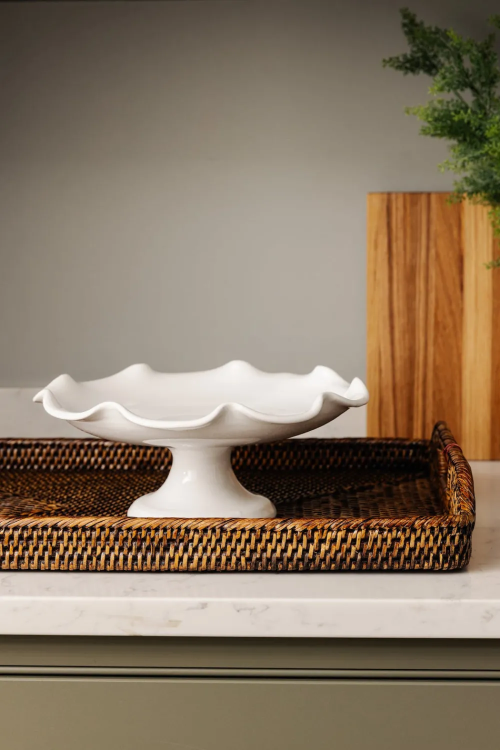 Rebecca Udall Dinnerware|Claudia Wavy Footed Bowl in White