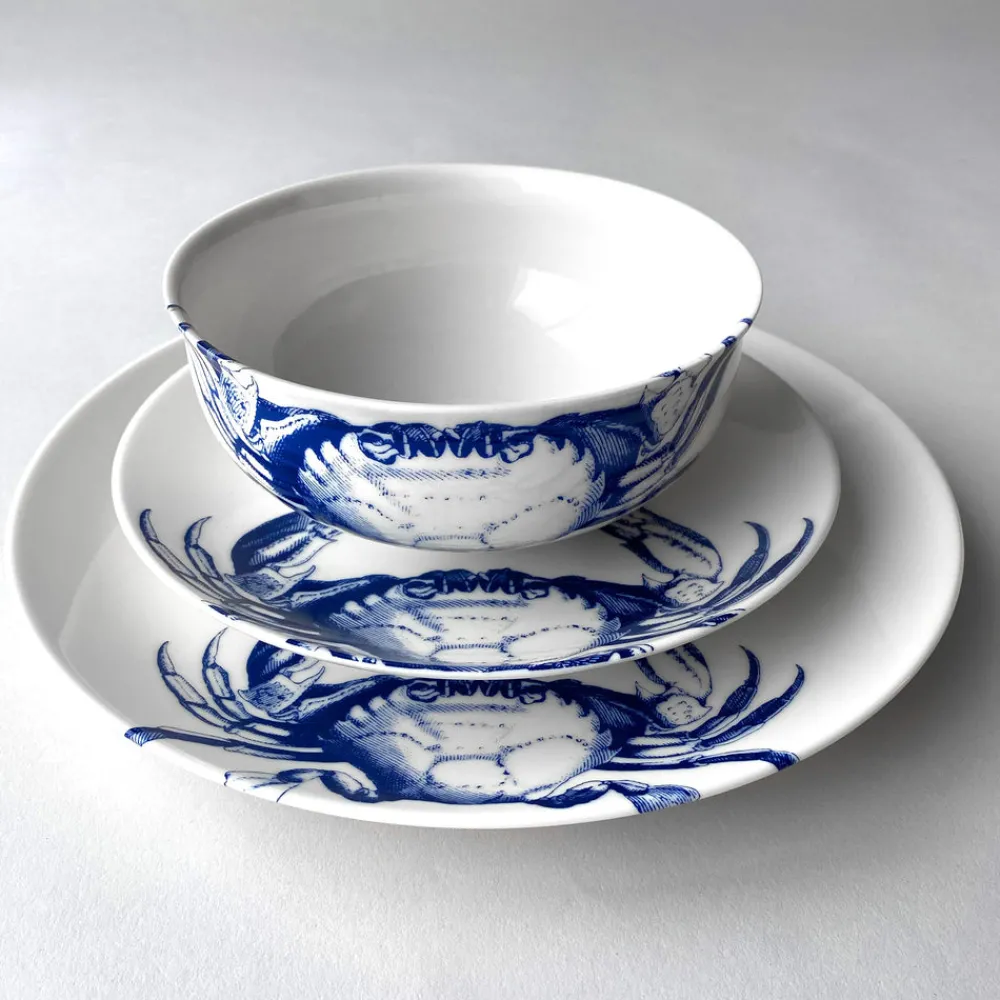 Caskata Dinnerware|Crabs Coupe Dinner Plate Blue