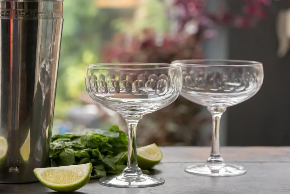 The Vintage List Glassware|Crystal Cocktail Glasses with Lens Design, Set of Four