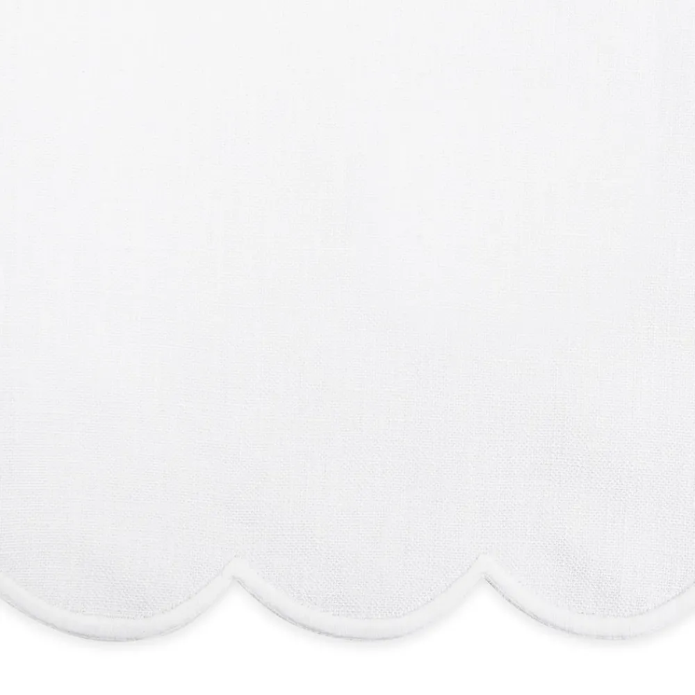 Matouk Place Settings & Linens|Dakota Tablecloth