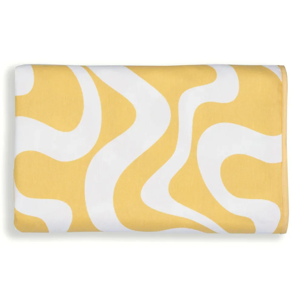 Loulou La Dune Place Settings & Linens|Doris In Yellow Tablecloth