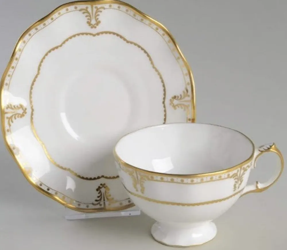 Royal Crown Derby Dinnerware|Elizabeth Gold Tea Cup & Saucer