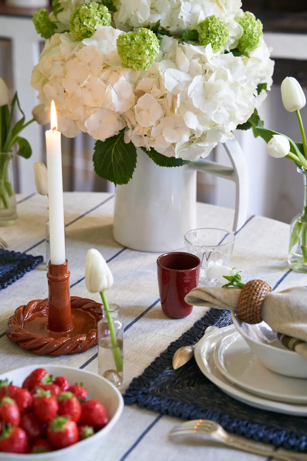 Caravan Place Settings & Linens|Eze 60x60 Tablecloth in Ivory & Blue