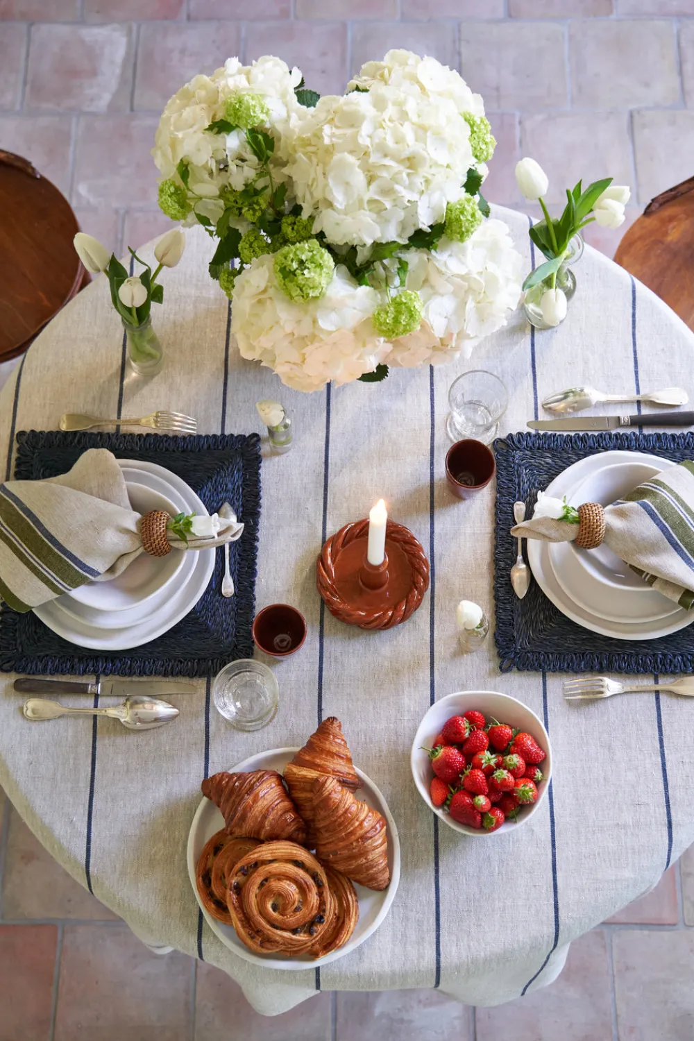 Caravan Place Settings & Linens|Eze 60x60 Tablecloth in Ivory & Blue