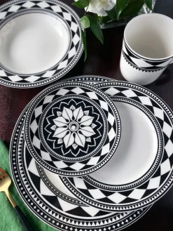 Caskata Dinnerware|Fez Rimmed Soup Bowl