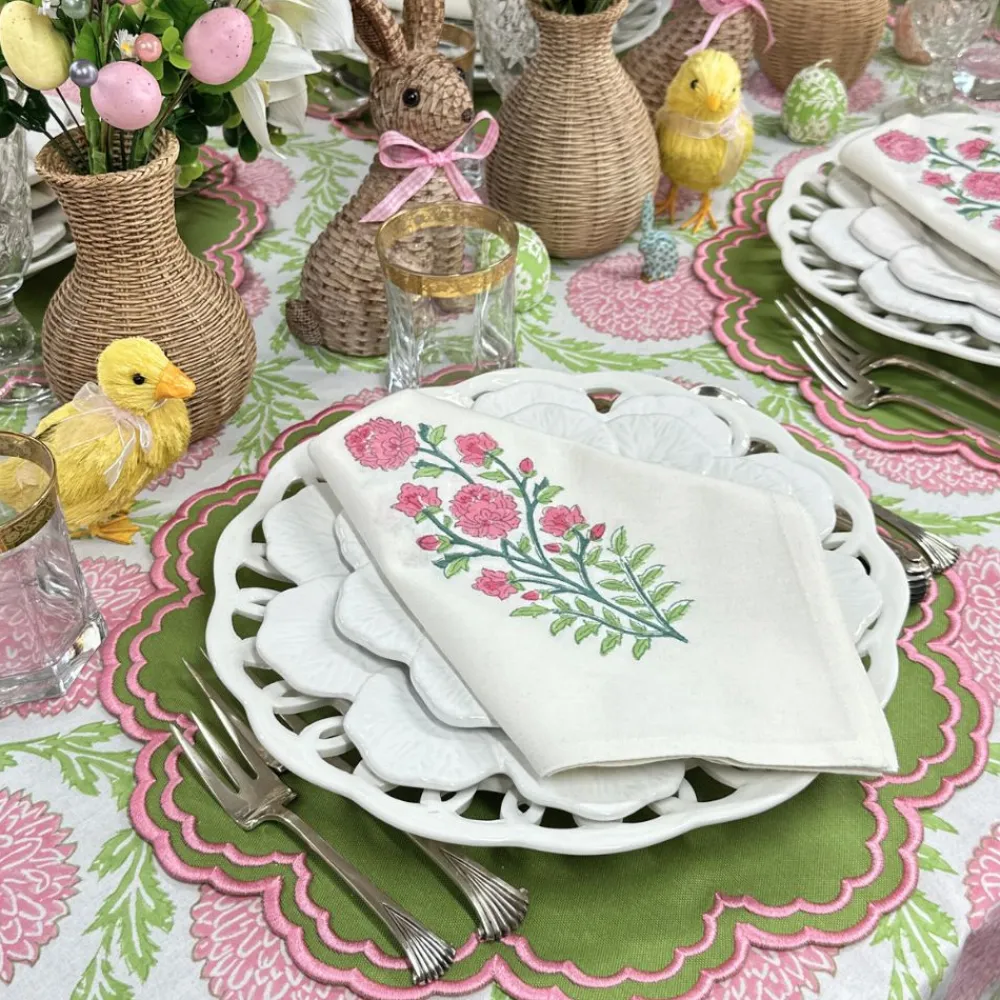 Flying Sheep Country Place Settings & Linens|Flowers & Vines Tablecloth in Pink and Green
