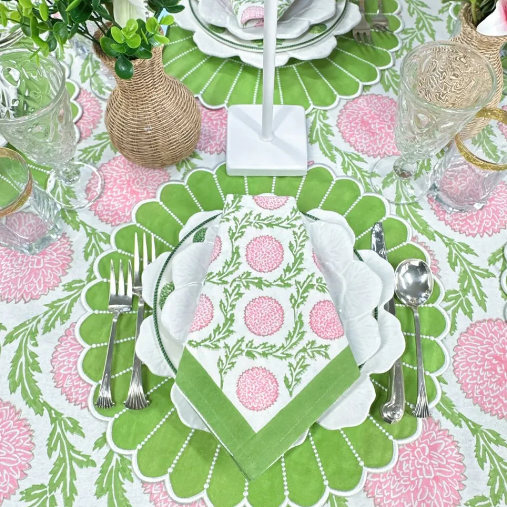 Flying Sheep Country Place Settings & Linens|Flowers & Vines Tablecloth in Pink and Green