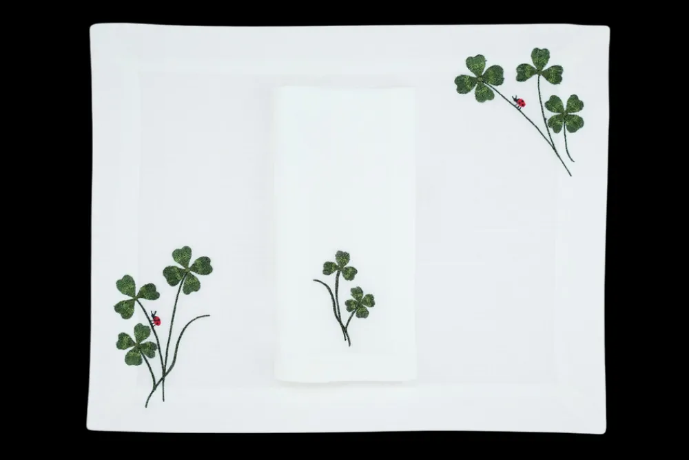 TriChi Design Place Settings & Linens|Four Leaf Clover Collection in Dark Green, Set of 2