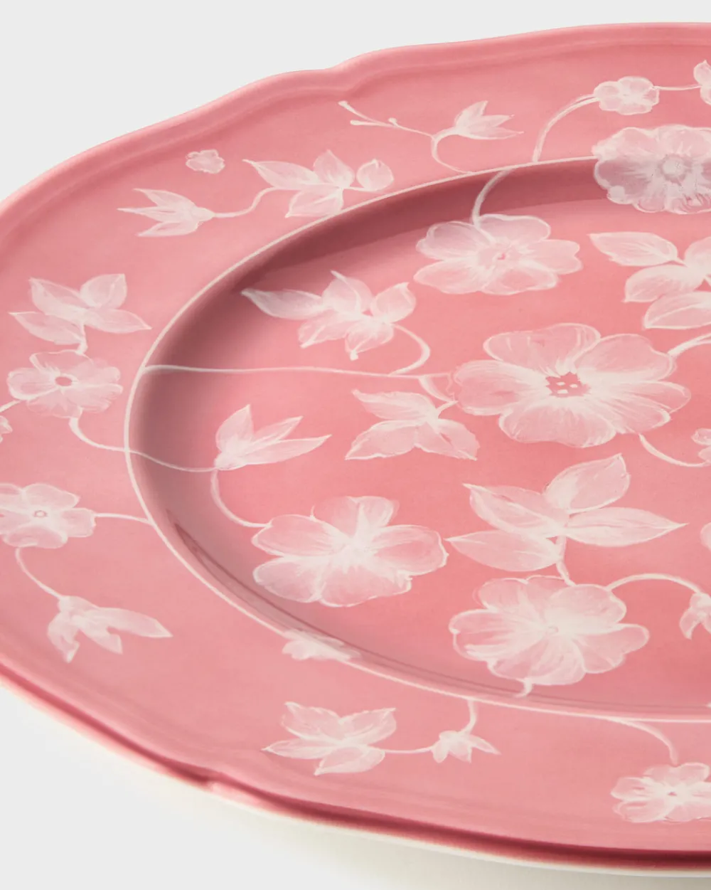 Cabana Dinnerware|Ginori x Floral Charge Plate in Pink