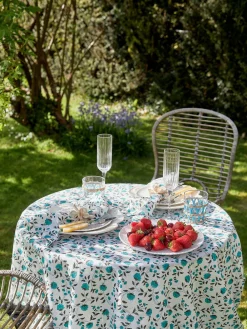 Maison Margaux Place Settings & Linens|Gracie Tablecloth