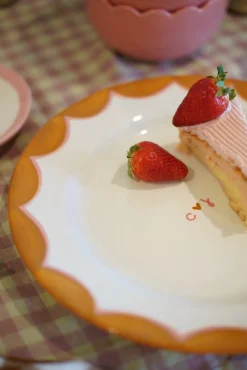 Caitlin Rounds Antiques Dinnerware|Hand-painted Custom Dinner Plates