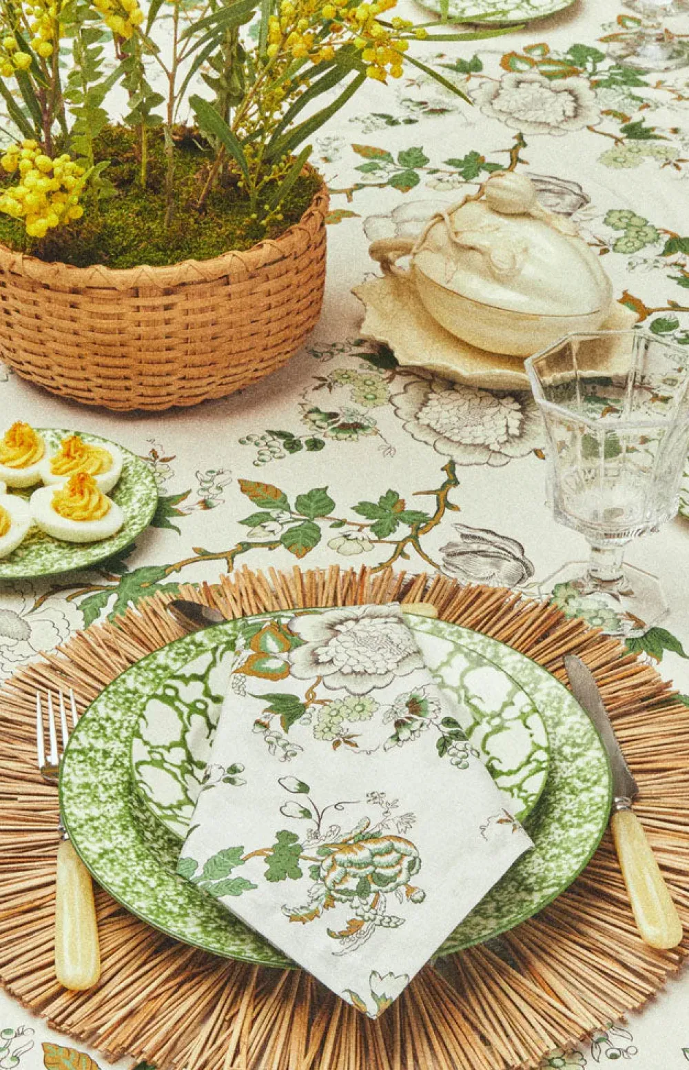 Tory Burch Place Settings & Linens|Happy Times Bouquet Tablecloth 70x126