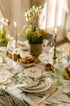 Nadia & Co Place Settings & Linens|Lily of the Valley Serviettes