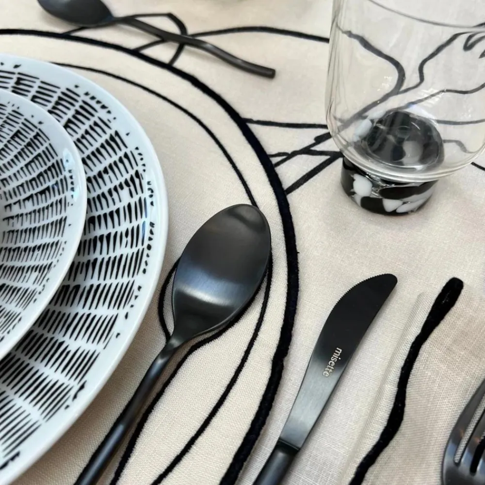 Misette Dinnerware|Line Drawing Salad Plates, Set of 4