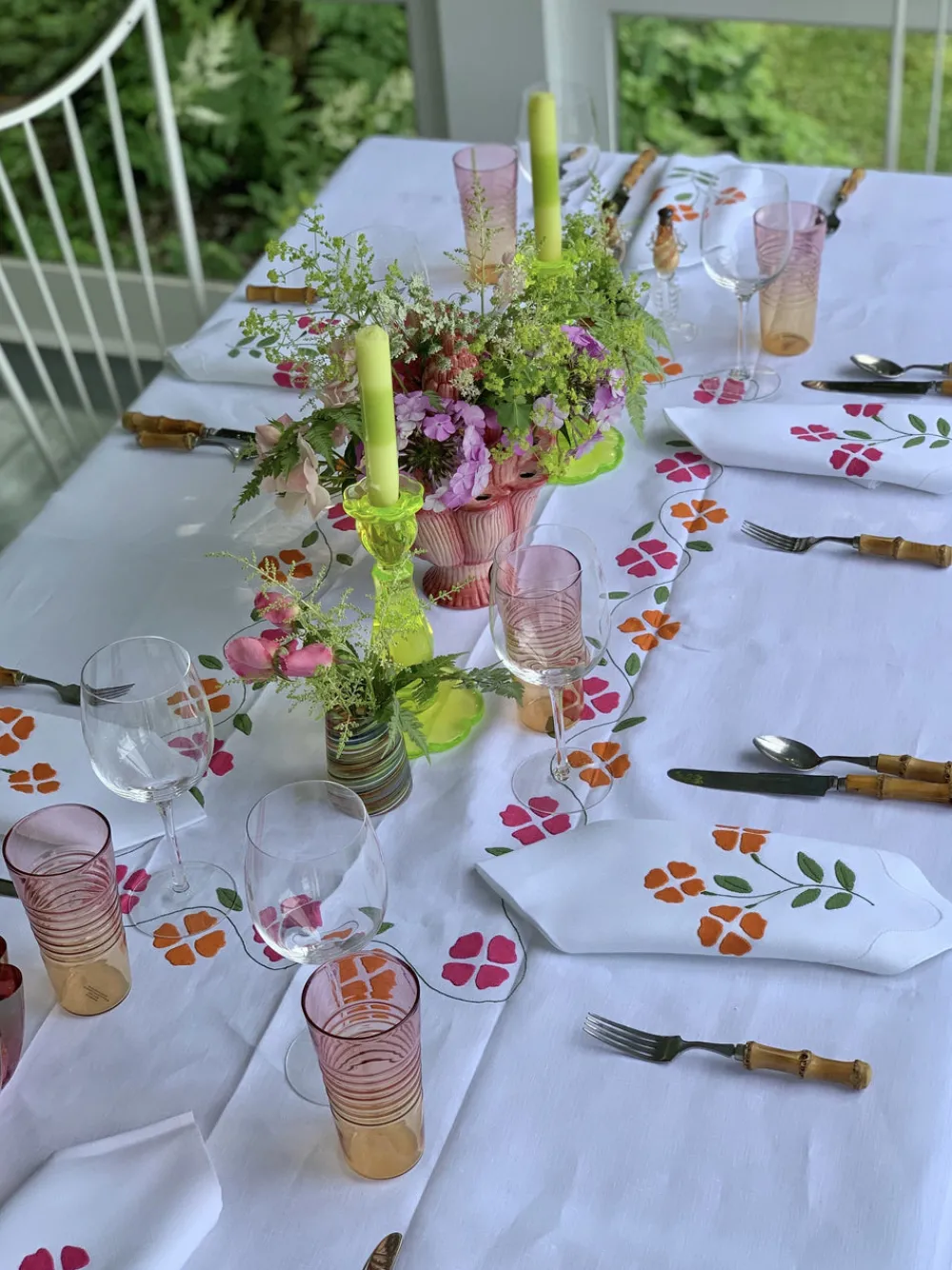 Elizabeth Lake Place Settings & Linens|Matisse Floral Tablecloth