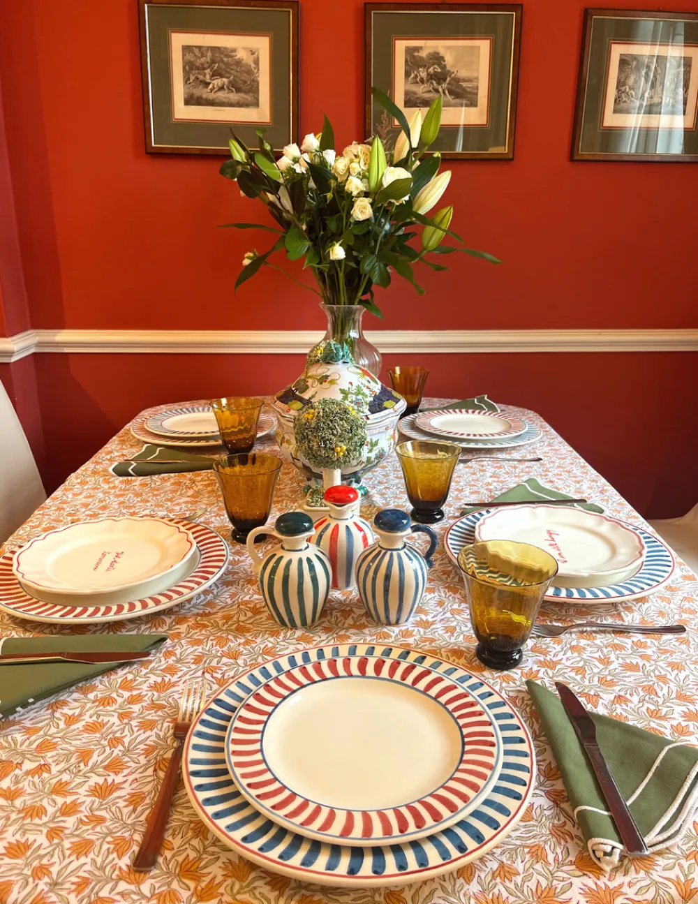 Sveva's Home Dinnerware|Meet Me at Harry's Bar Scalloped Plate, Set of 6