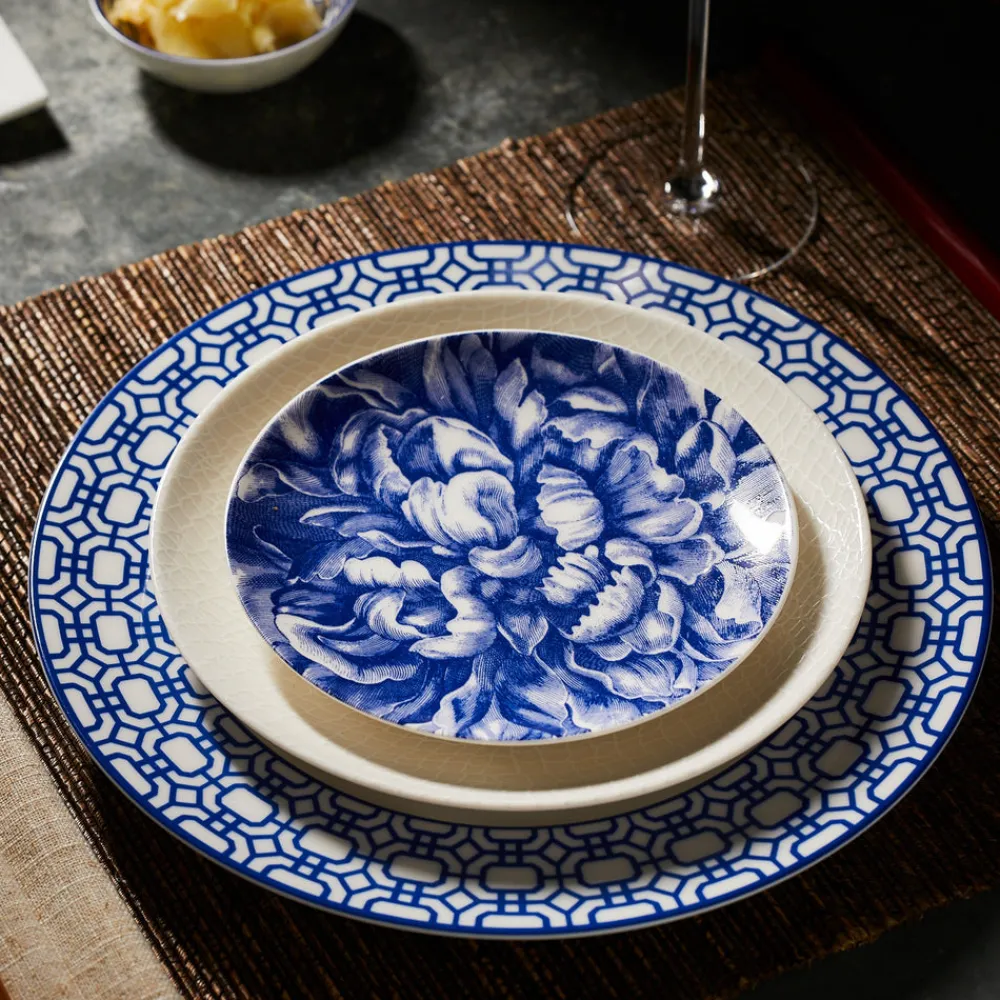 Caskata Dinnerware|Newport Garden Gate Rimmed Dinner Plate Blue