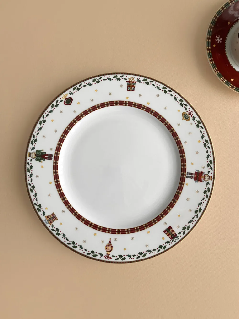 Prouna Dinnerware|Nutcracker Dinner Plate