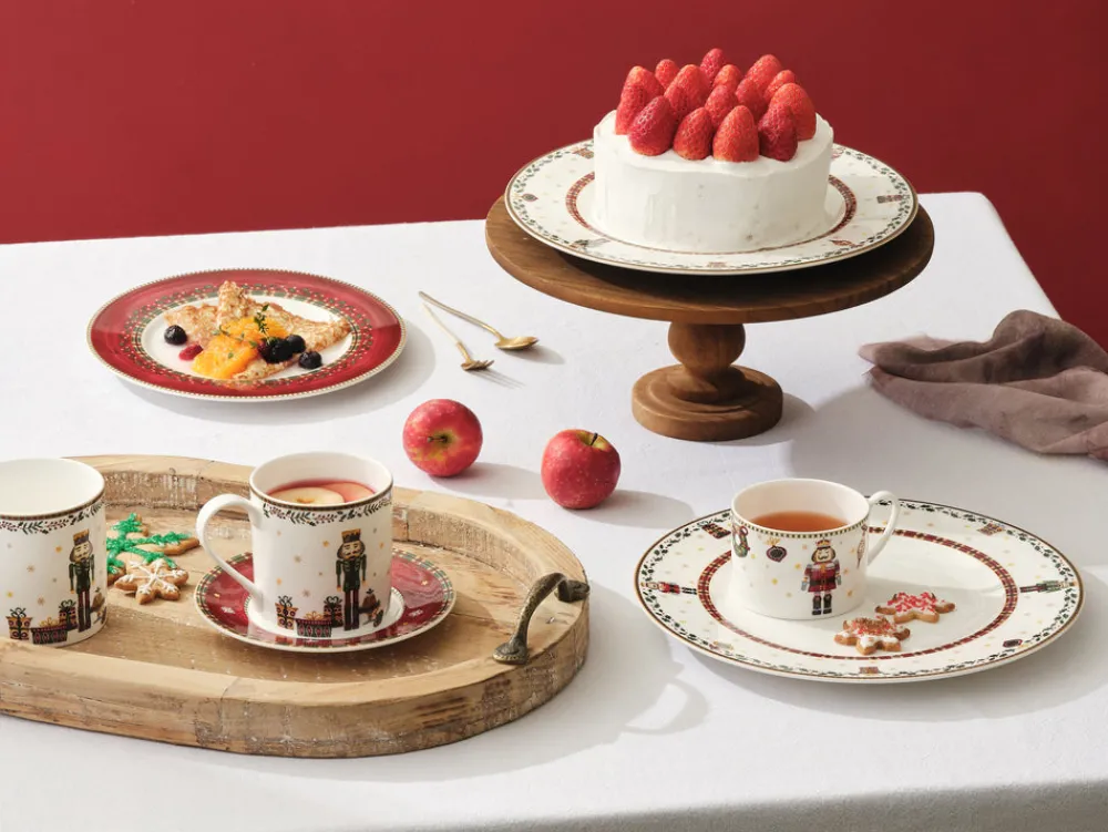 Prouna Dinnerware|Nutcracker Dinner Plate