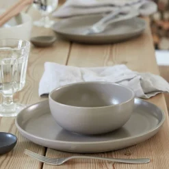 Costa Nova Dinnerware|Pacifica Collection Dinner Plates in Chestnut, Set of 6