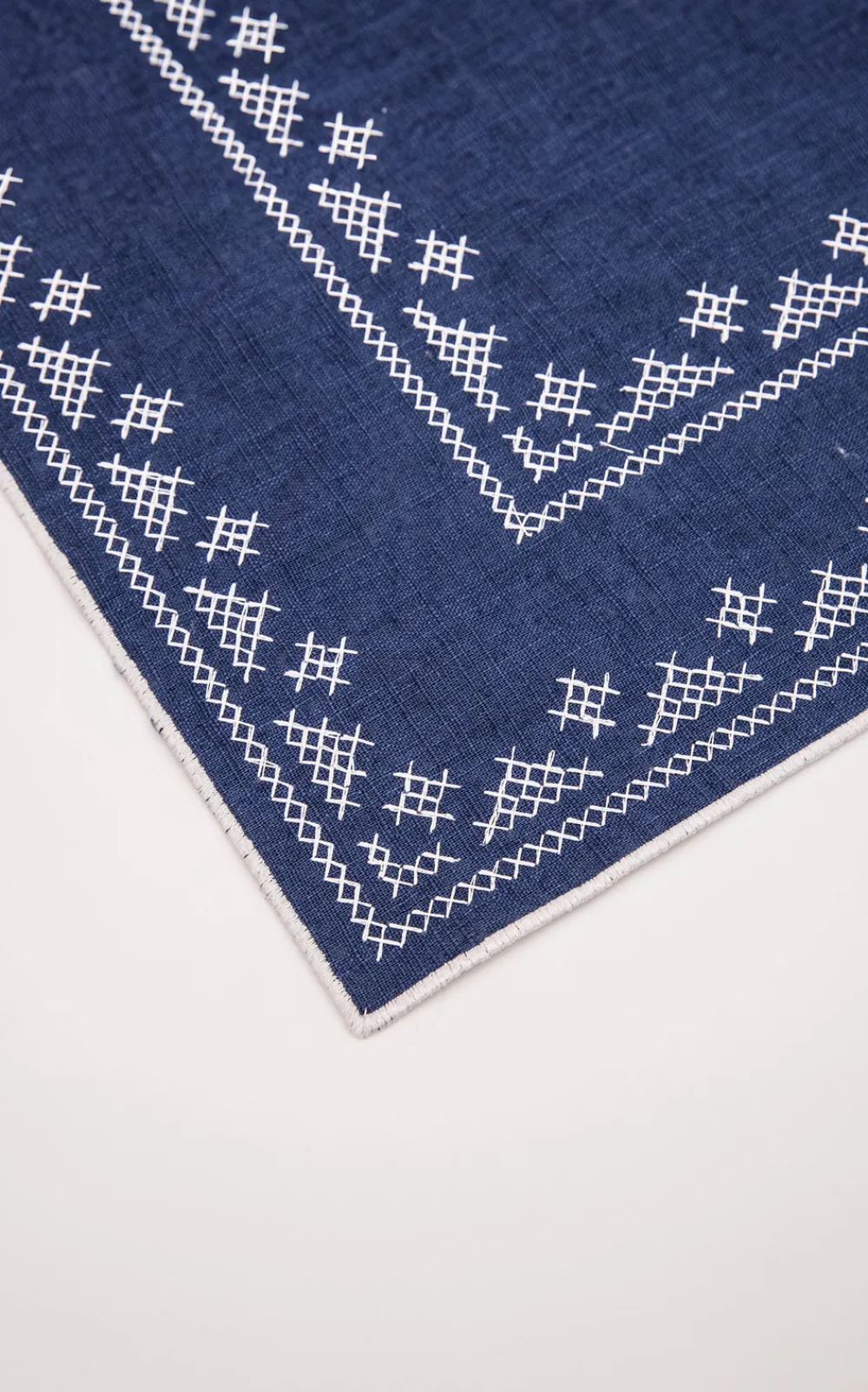 Esencial Hogar Place Settings & Linens|Pedralbes Placemats in Navy, Set of 4