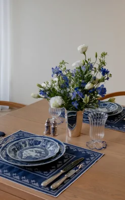 Esencial Hogar Place Settings & Linens|Pedralbes Placemats in Navy, Set of 4