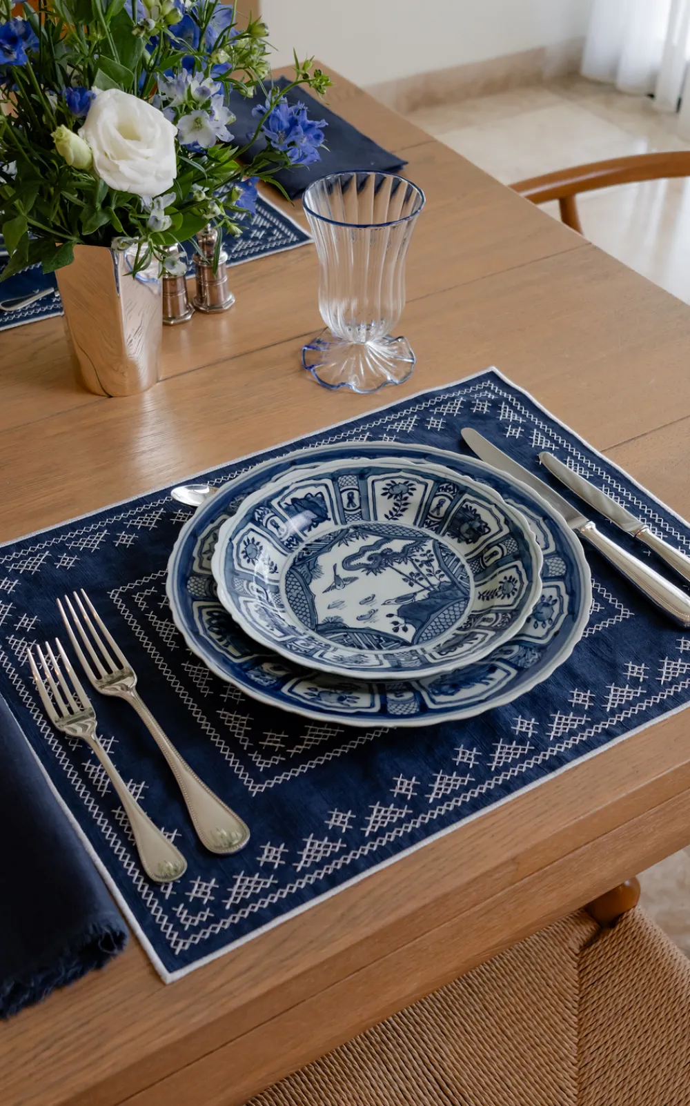 Esencial Hogar Place Settings & Linens|Pedralbes Placemats in Navy, Set of 4