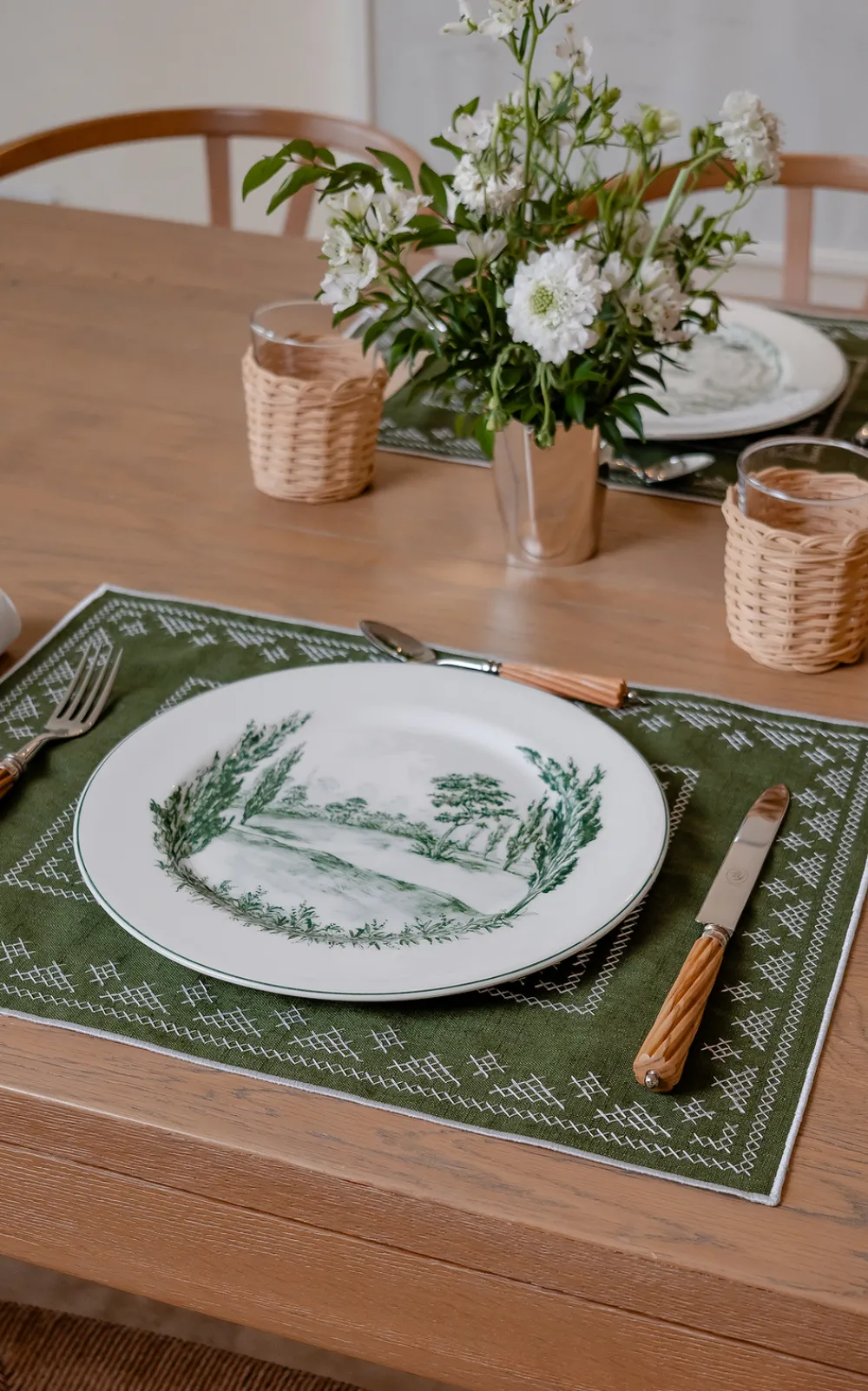 Esencial Hogar Place Settings & Linens|Pedralbes Placemats in Olive, Set of 4