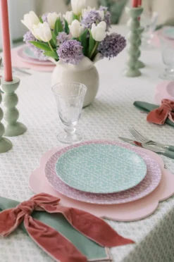 TriChi Design Place Settings & Linens|Pink Velvet Napkin Bows, Set of 4