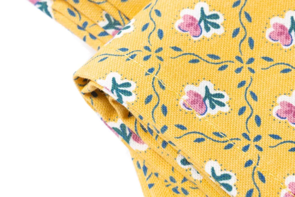 Maria Louise Cottage Place Settings & Linens|Retro Rose Napkins in Yellow, Set of 4