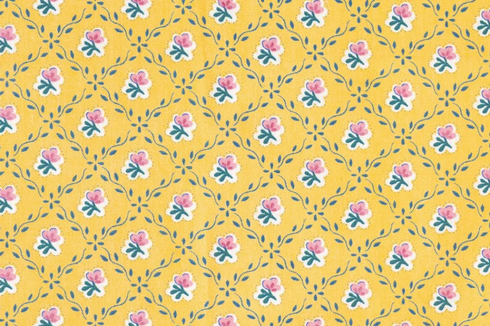 Maria Louise Cottage Place Settings & Linens|Retro Rose Napkins in Yellow, Set of 4