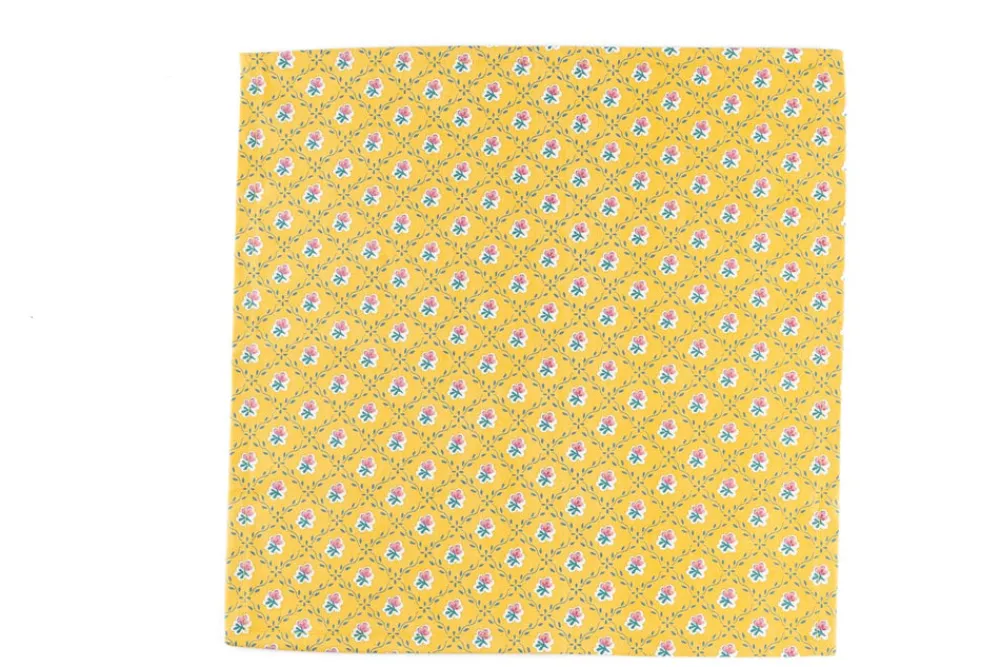 Maria Louise Cottage Place Settings & Linens|Retro Rose Napkins in Yellow, Set of 4