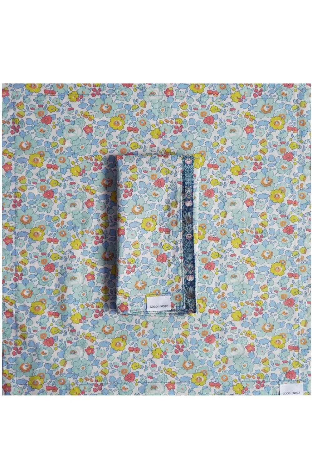Coco & Wolf Place Settings & Linens|Reversible Stitch Napkin Set Made With Liberty Fabric in Betsy Sage & Strawberry Thief