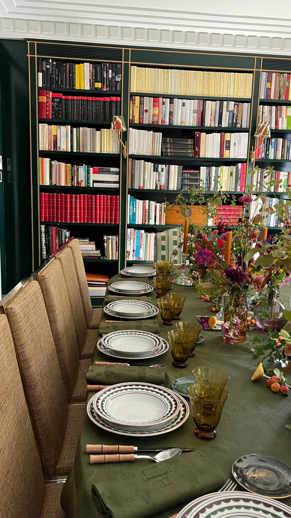 Molecot Dinnerware|Scallop Dinner Plate