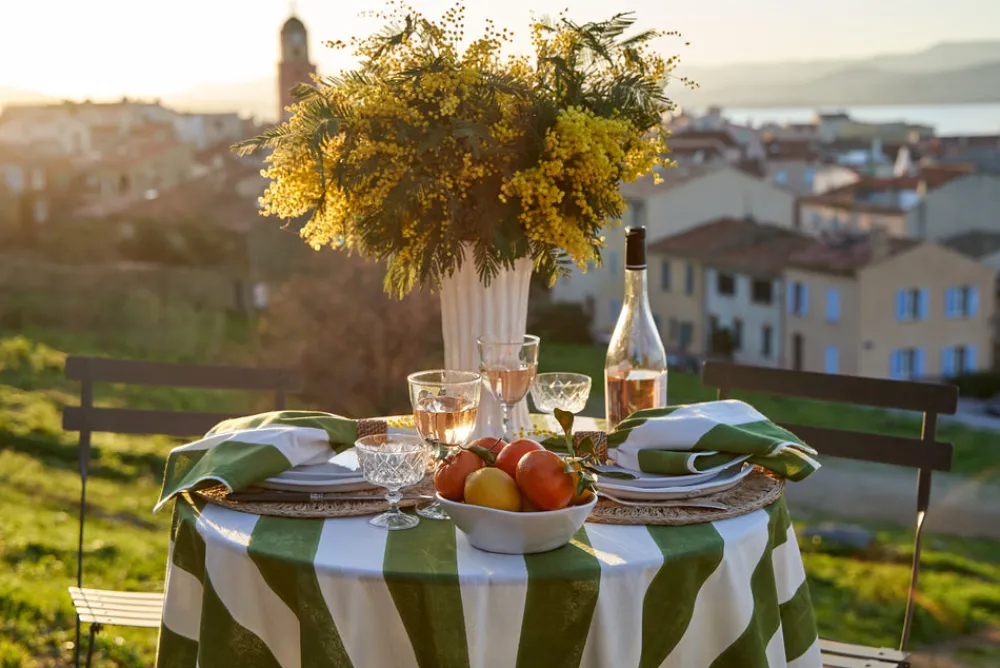 Couleur Nature Place Settings & Linens|St. Tropez Tablecloth in Vert
