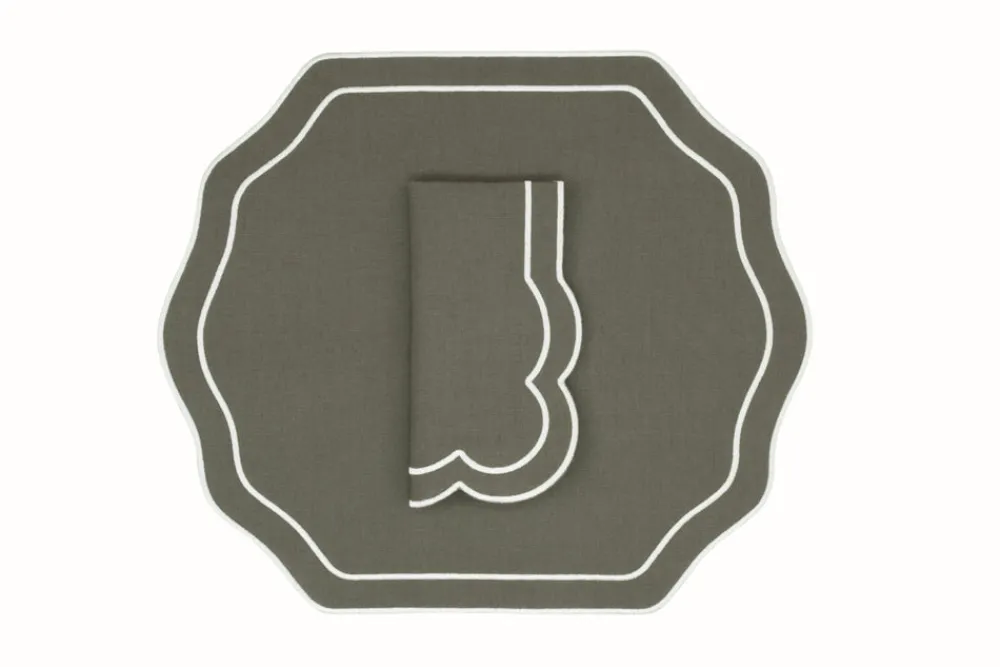 TriChi Design Place Settings & Linens|Stucco Linen Napkin and Placemat in Green, Set of 2