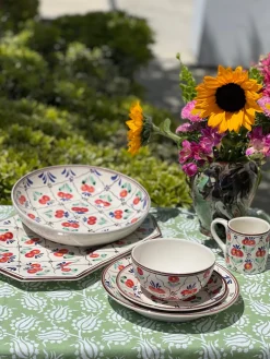 Carolina Irving and Daughters Dinnerware|Trellis Serving Bowl