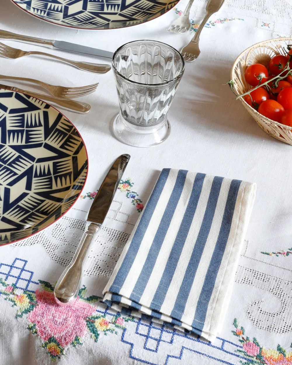 Cabana Place Settings & Linens|Vera Stripe Napkins in Light Blue, Set of 2