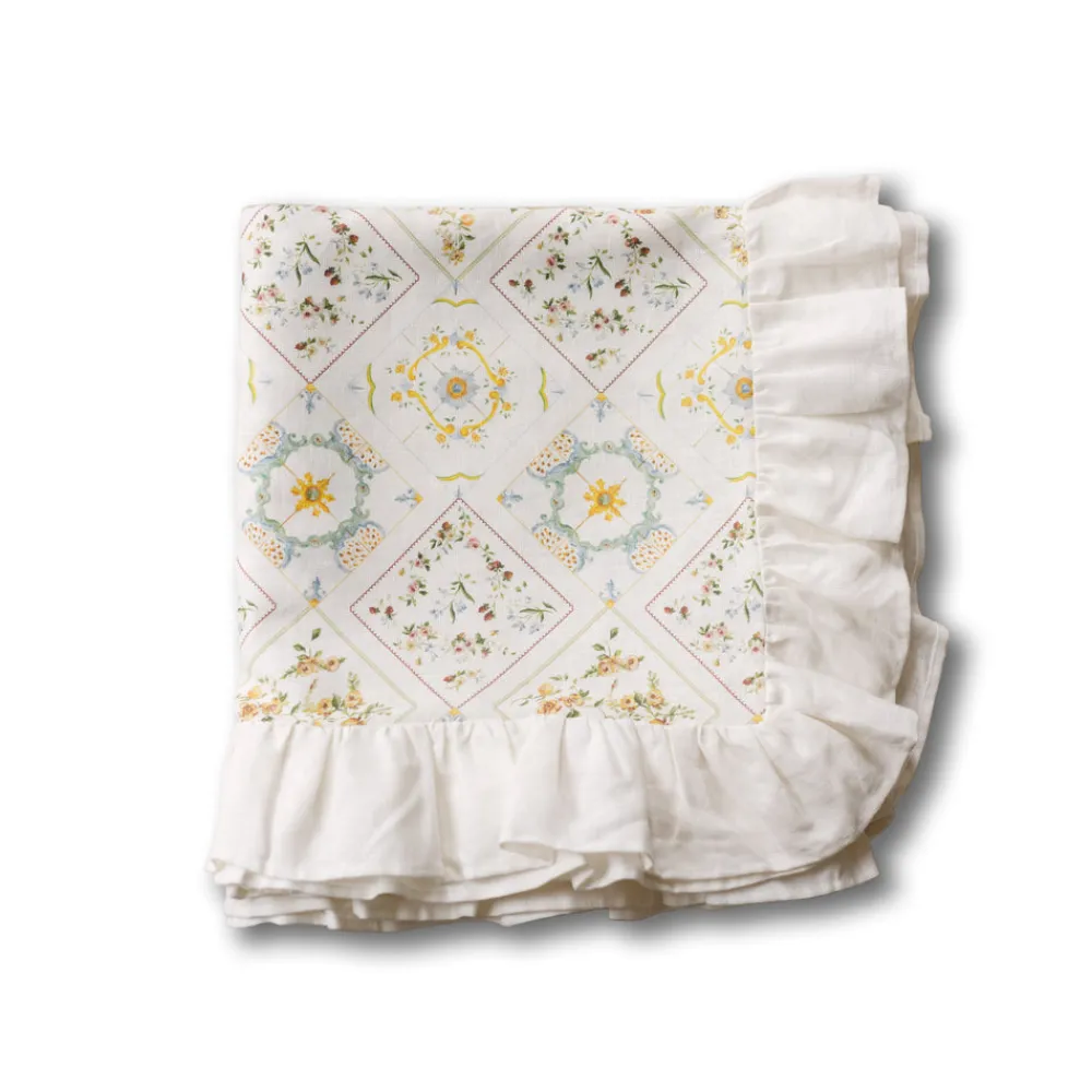 Nadia & Co Place Settings & Linens|Zia Tablecloth